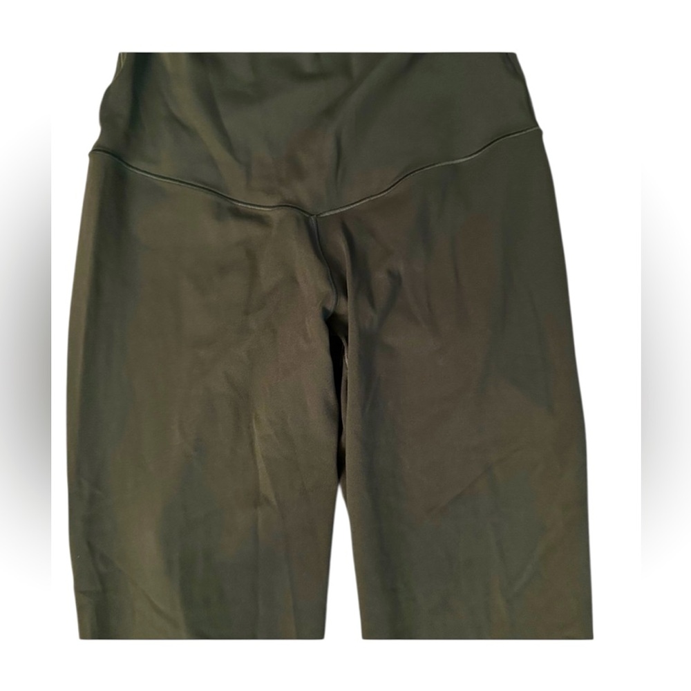 Aerie high waisted leggings size M in olive green NWT